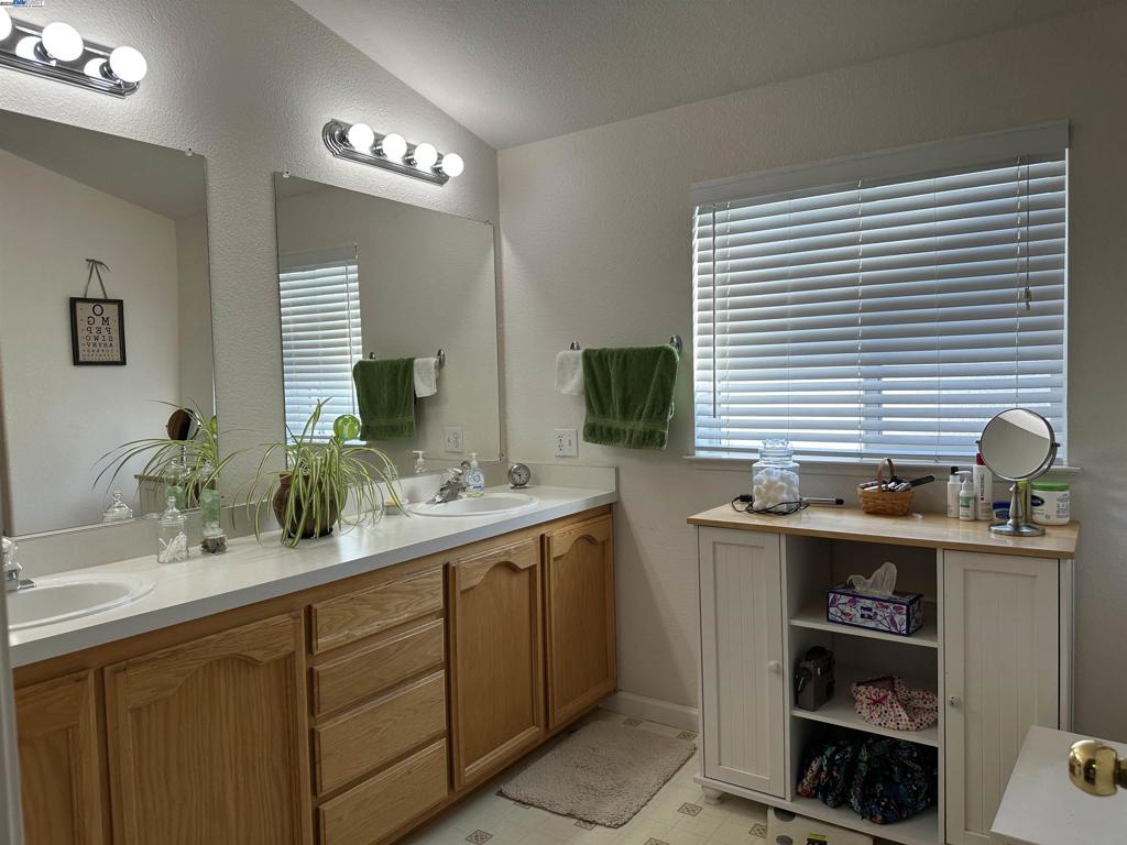 711-711 Old Canyon Road Fremont, CA 94536 - Photo 24 of 38