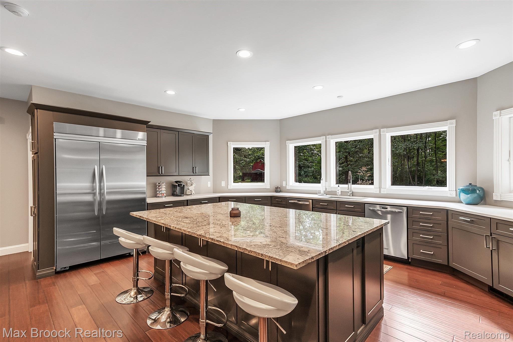 6765 Ridgewood Road Clarkston, MI 48346 - Photo 5 of 92 010-6765-Ridgewood-Rd-WindowStill-Re.jpg