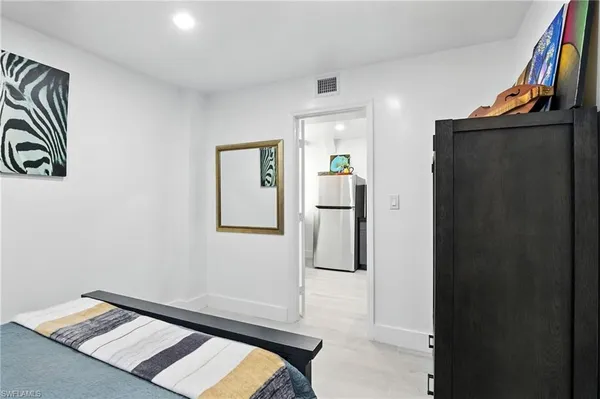 $2,000 | 936 Panther Creek Lane, Unit 2, Everglades City, FL 34139