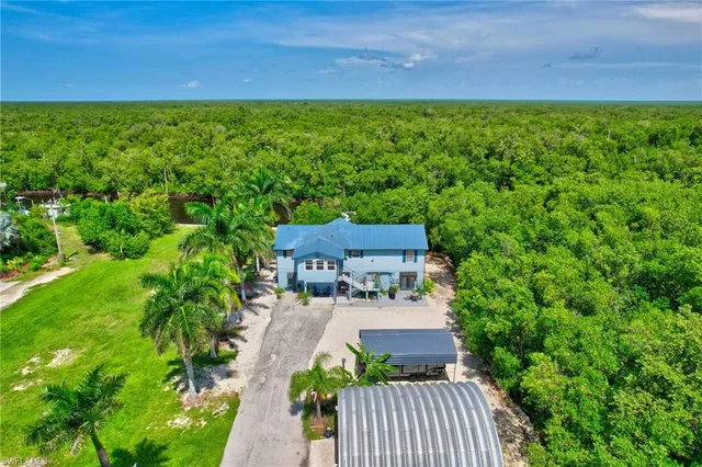 $2,000 | 936 Panther Creek Lane, Unit 2, Everglades City, FL 34139