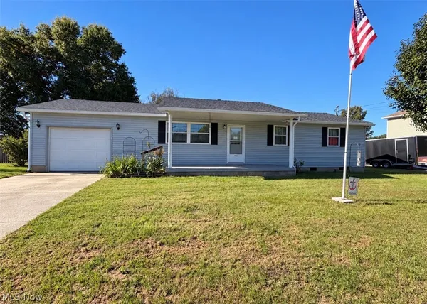 $205,000 | 386 Dickens Drive, Mineral Wells, WV 26150