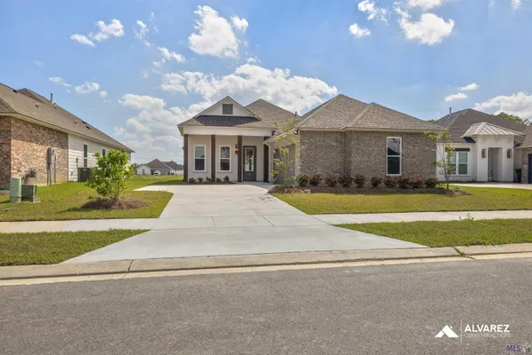 $314,990 | 1526 Frankel Avenue, Zachary, LA 70791