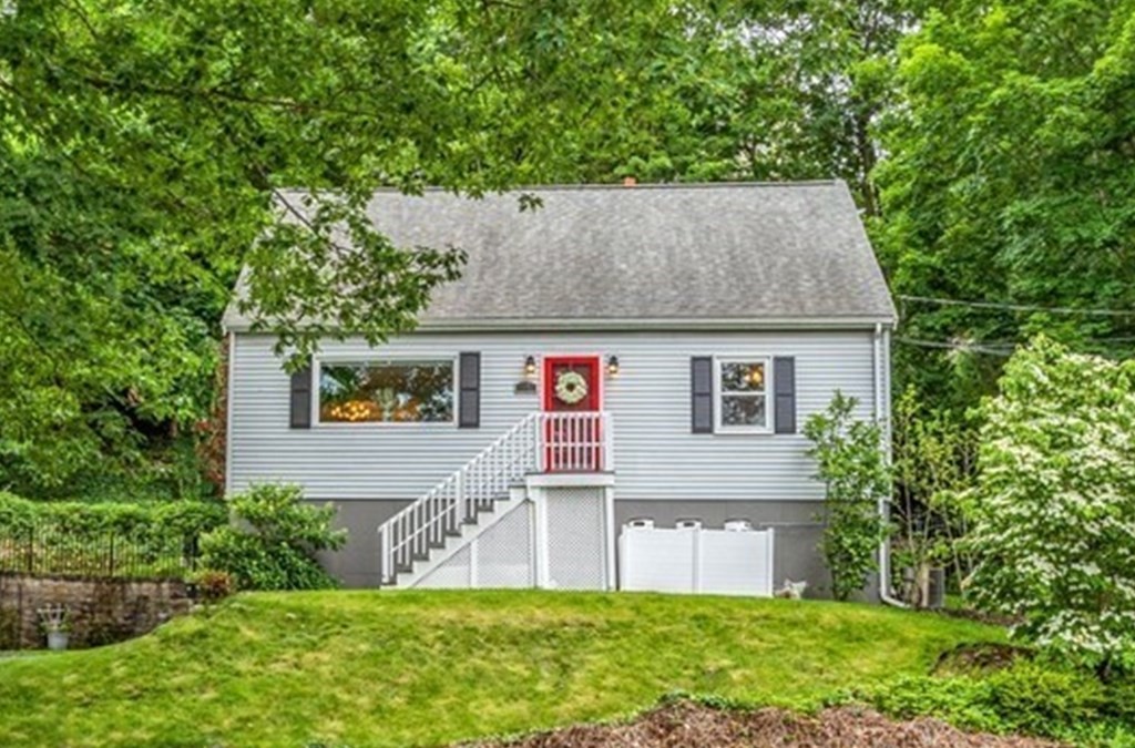 91 Cambridge Road Woburn, MA 01801 - Photo 1 of 42 Gallery Image 1