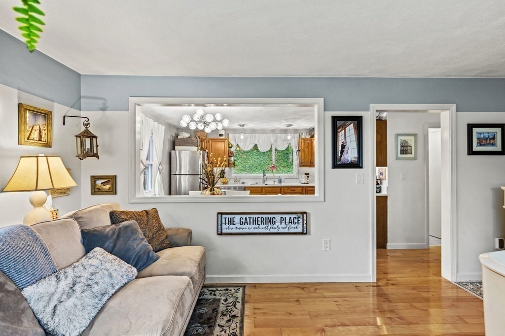 91 Cambridge Road Woburn, MA 01801 - Photo 9 of 42 Gallery Image 9