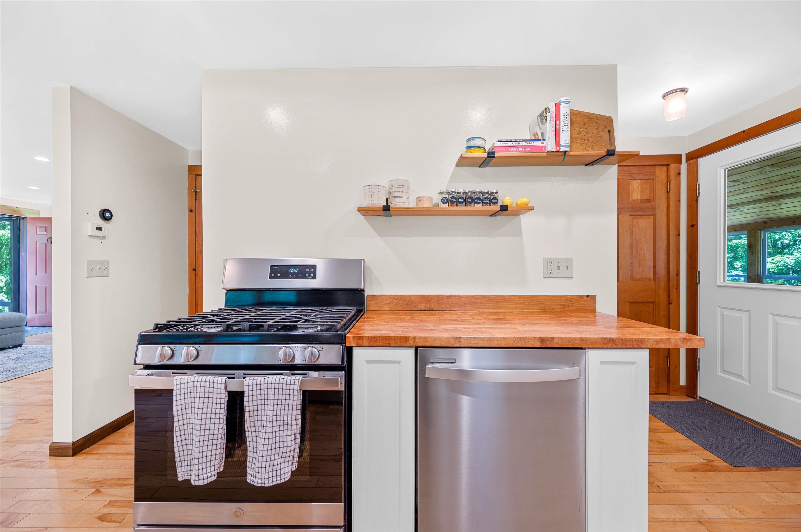 1945 Loop Road Northfield, VT 05663 - Photo 11 of 60