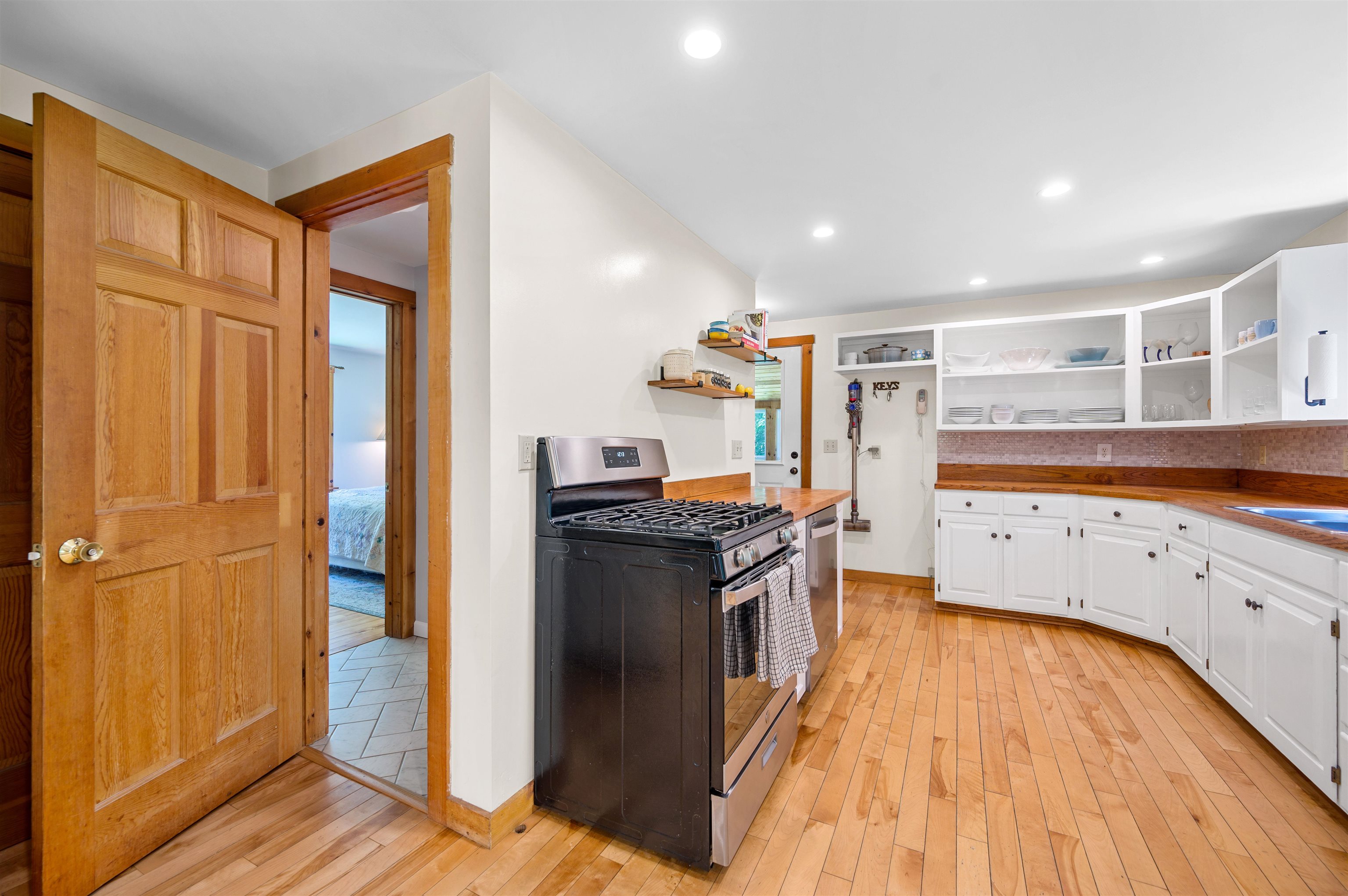 1945 Loop Road Northfield, VT 05663 - Photo 12 of 60