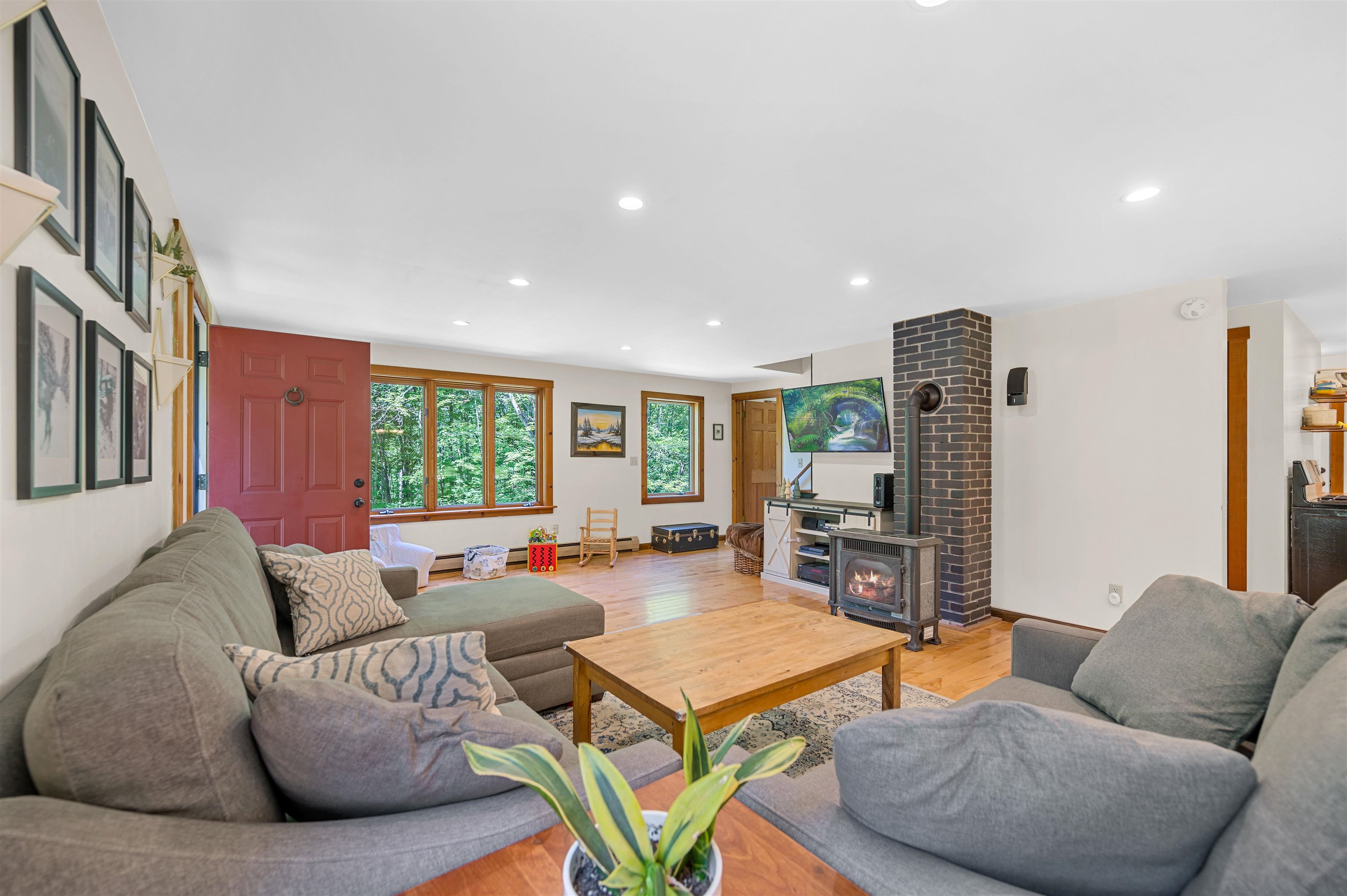 1945 Loop Road Northfield, VT 05663 - Photo 18 of 60