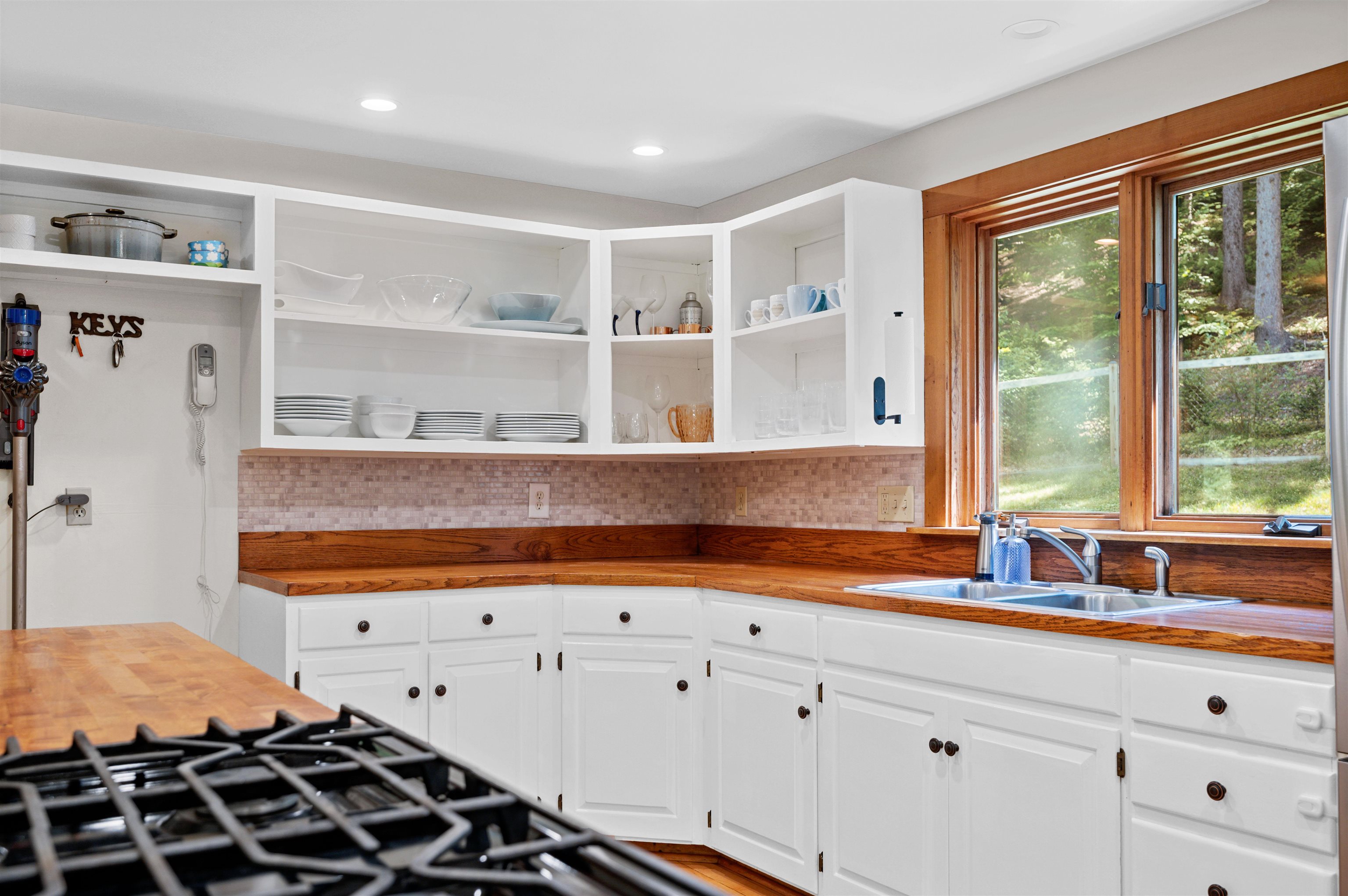 1945 Loop Road Northfield, VT 05663 - Photo 7 of 60