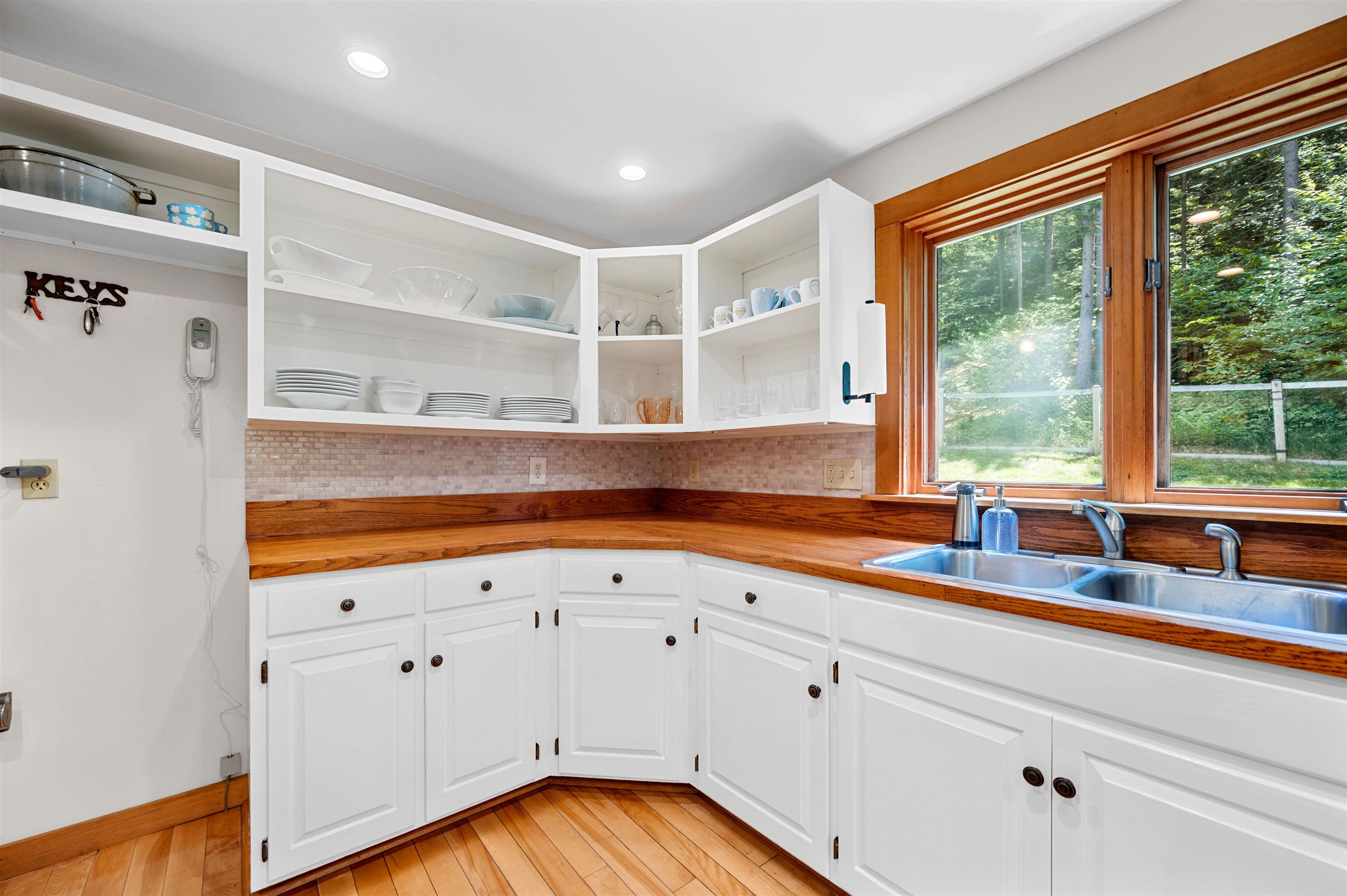 1945 Loop Road Northfield, VT 05663 - Photo 8 of 60