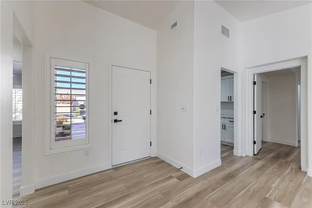 $2,000 | 10321 Junction Hill Drive, Las Vegas, NV 89134