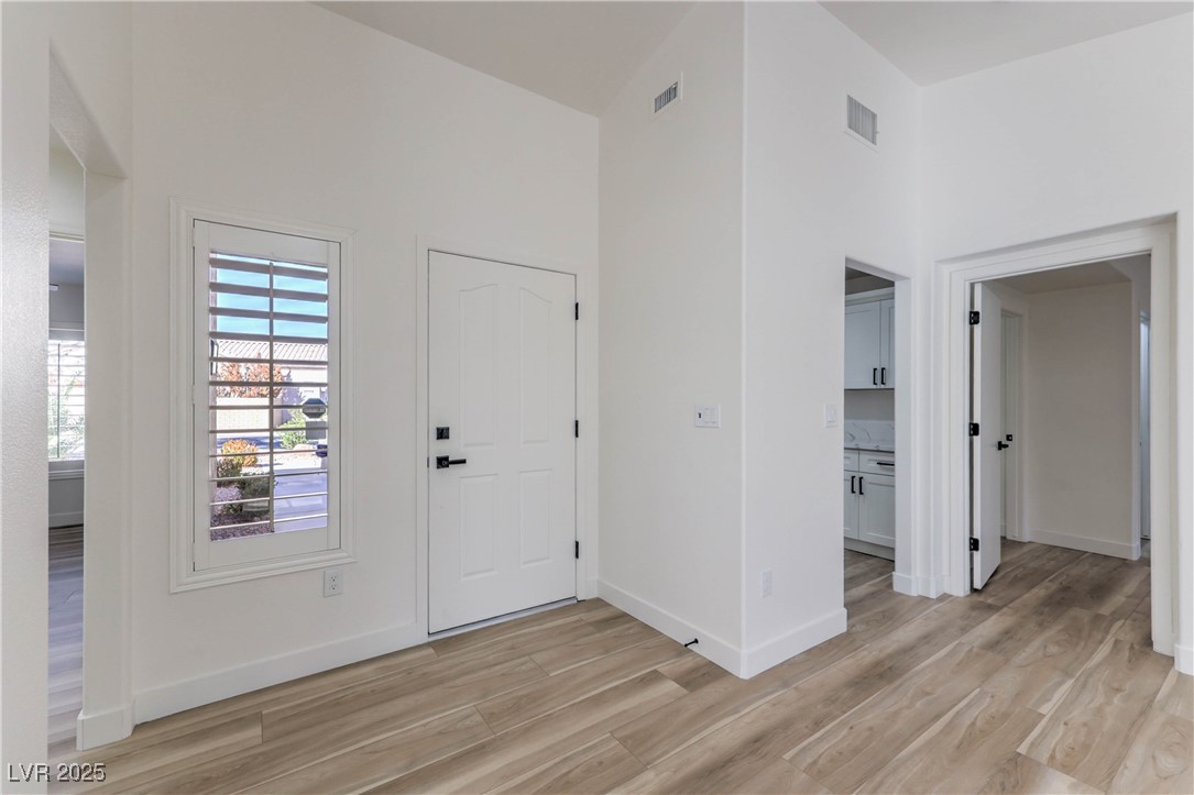 10321 Junction Hill Drive Las Vegas, NV 89134 - Photo 5 of 28