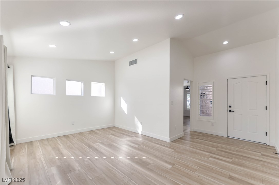 10321 Junction Hill Drive Las Vegas, NV 89134 - Photo 6 of 28