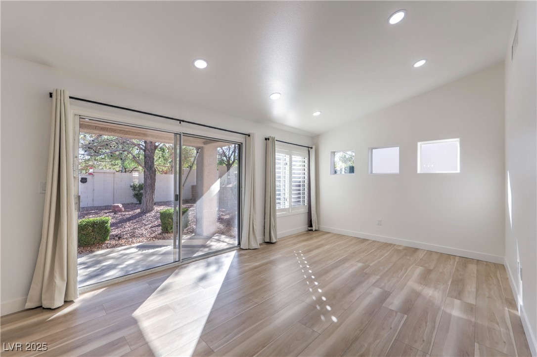 10321 Junction Hill Drive Las Vegas, NV 89134 - Photo 7 of 28