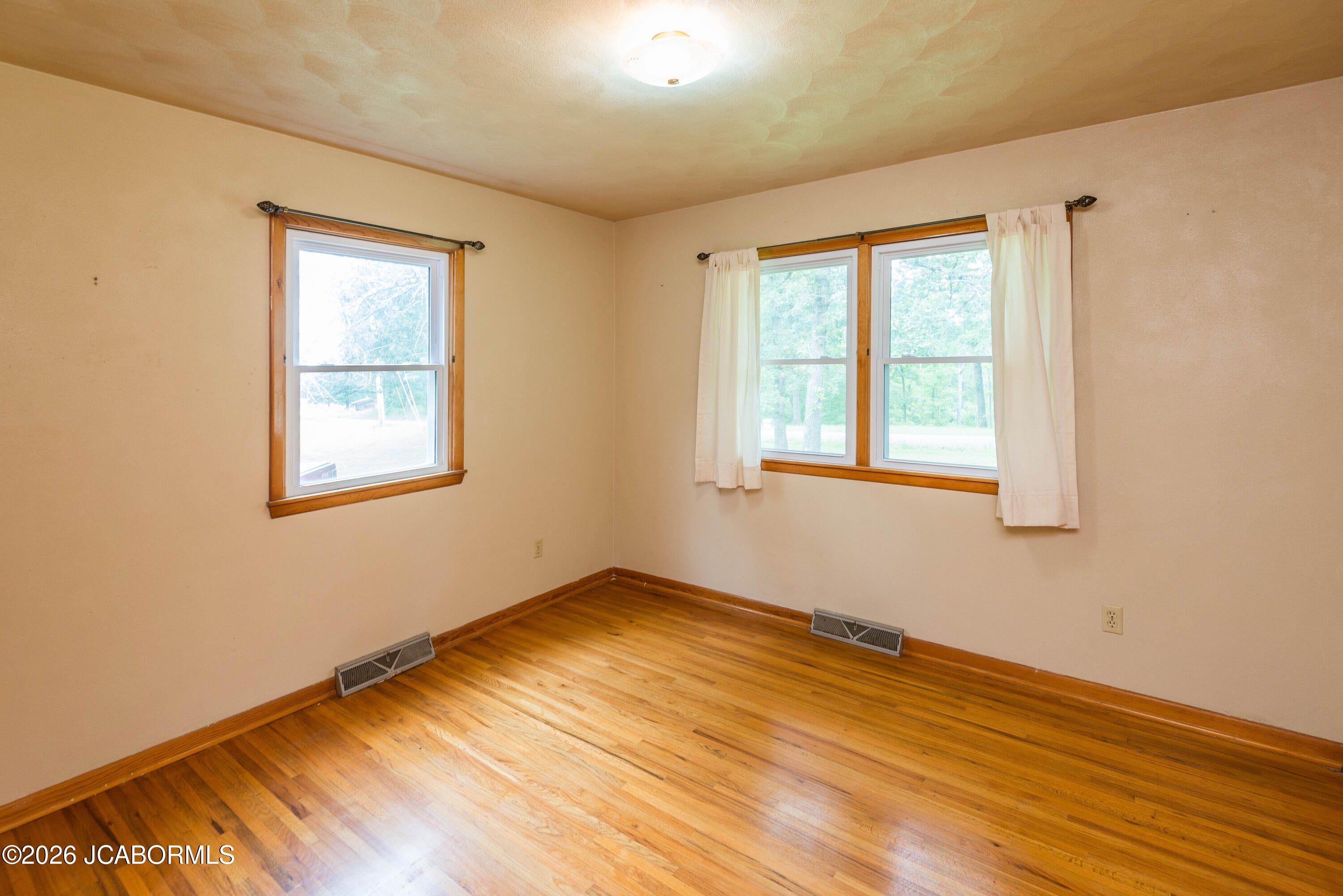 2717 High Point Road Centertown, MO 65023 - Photo 11 of 44 Gallery Image 11