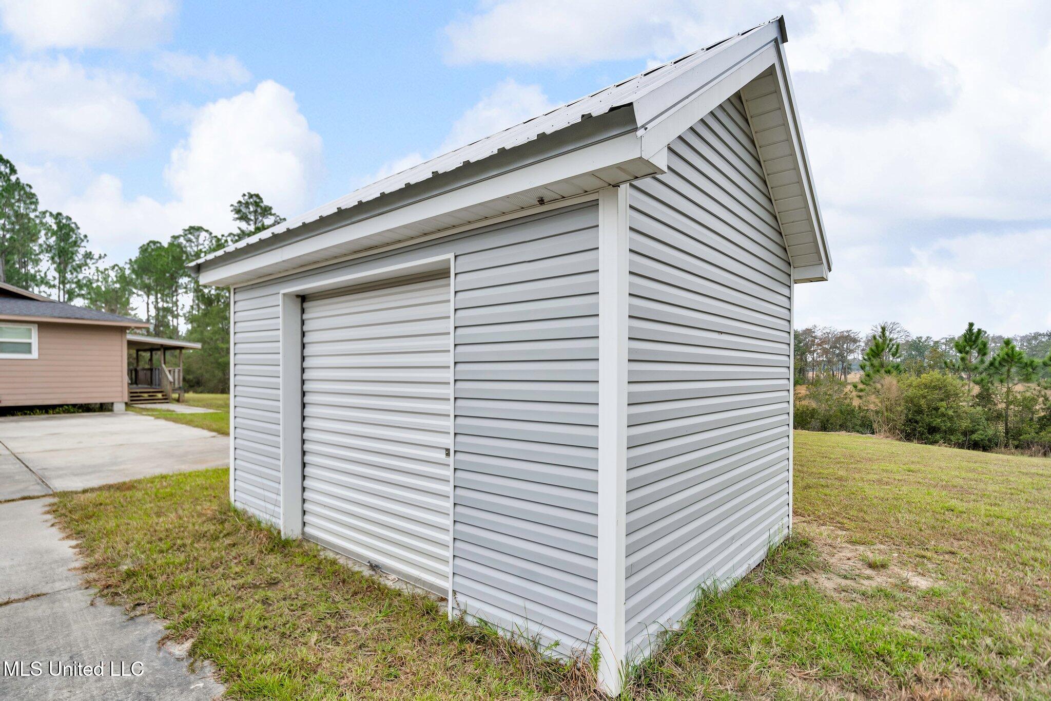 18328 South Gaylord Road Saucier, MS 39574 - Photo 26 of 27 24-web-or-mls-18328 S Gaylord Rd 24
