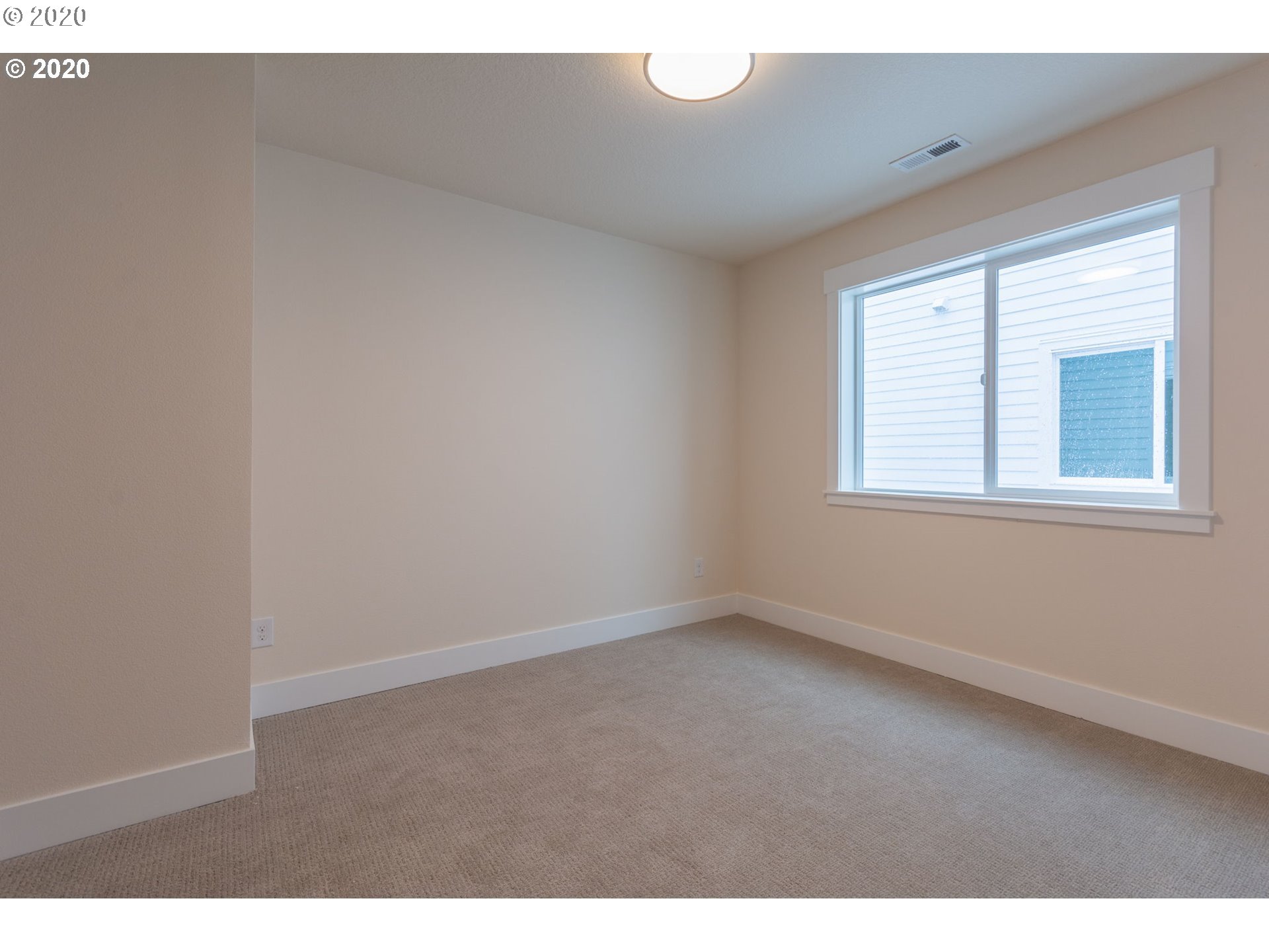 4431 Southeast Nehalem Street Portland, OR 97206 - Photo 16 of 31