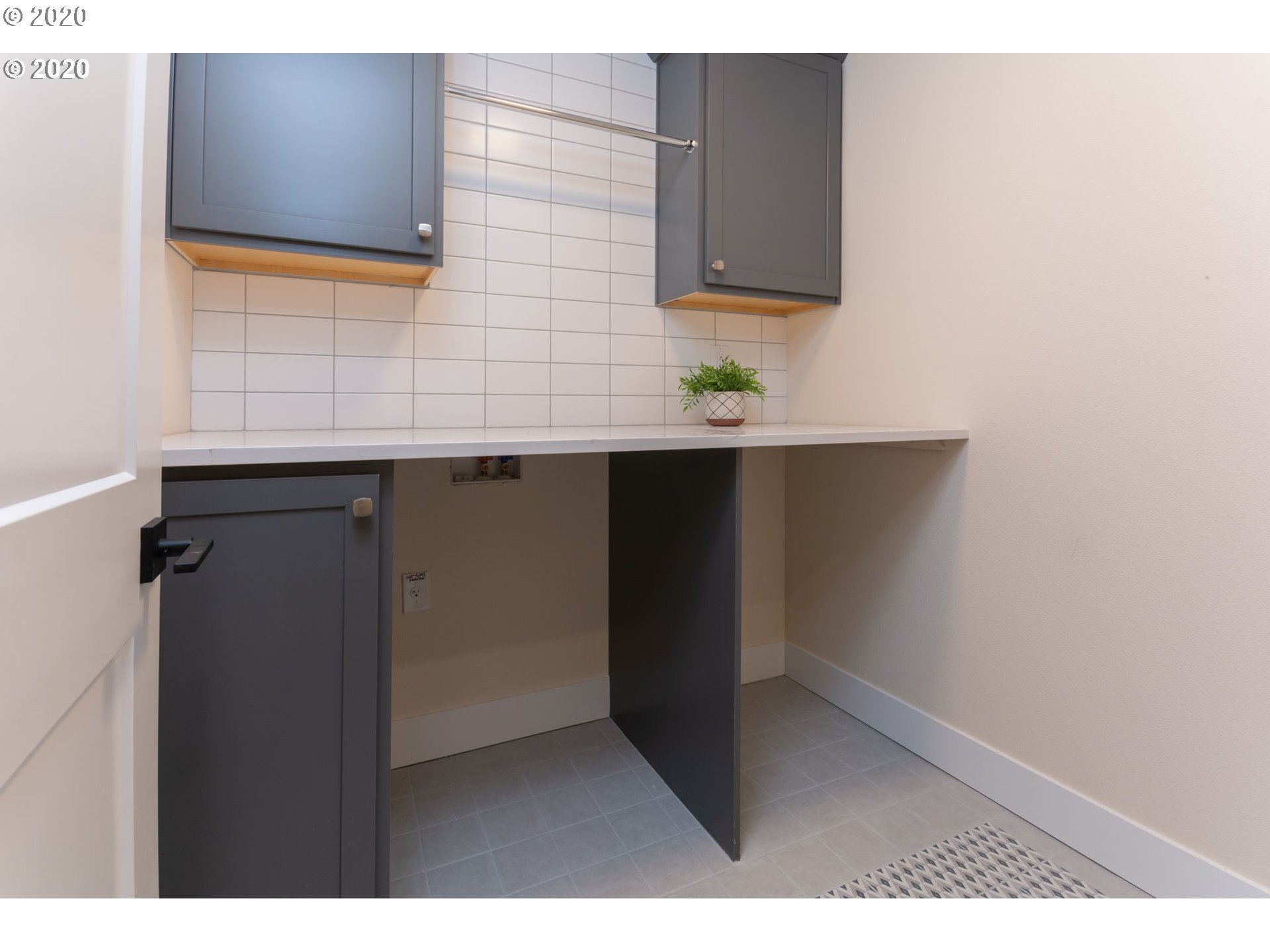 4431 Southeast Nehalem Street Portland, OR 97206 - Photo 17 of 31