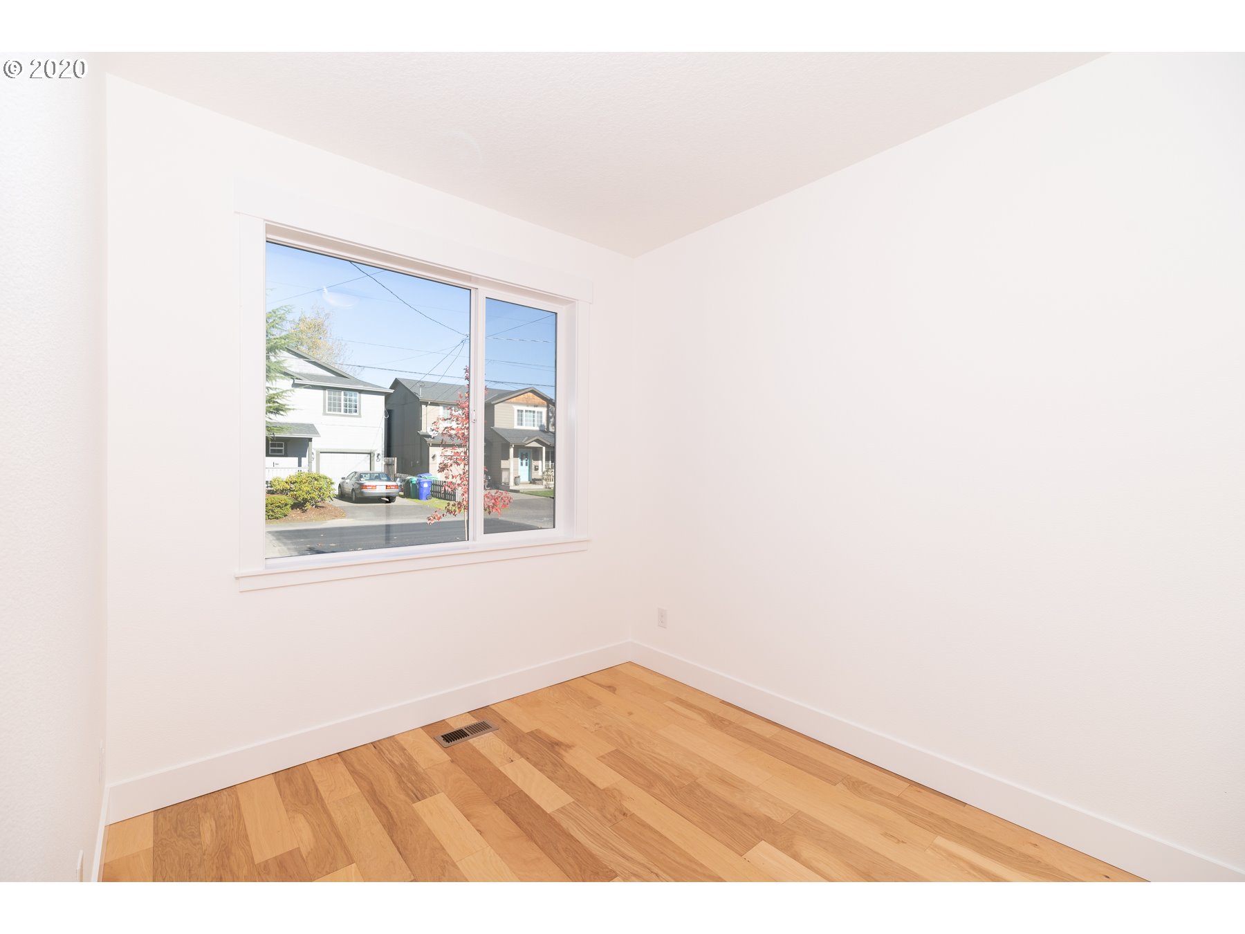 4431 Southeast Nehalem Street Portland, OR 97206 - Photo 24 of 31