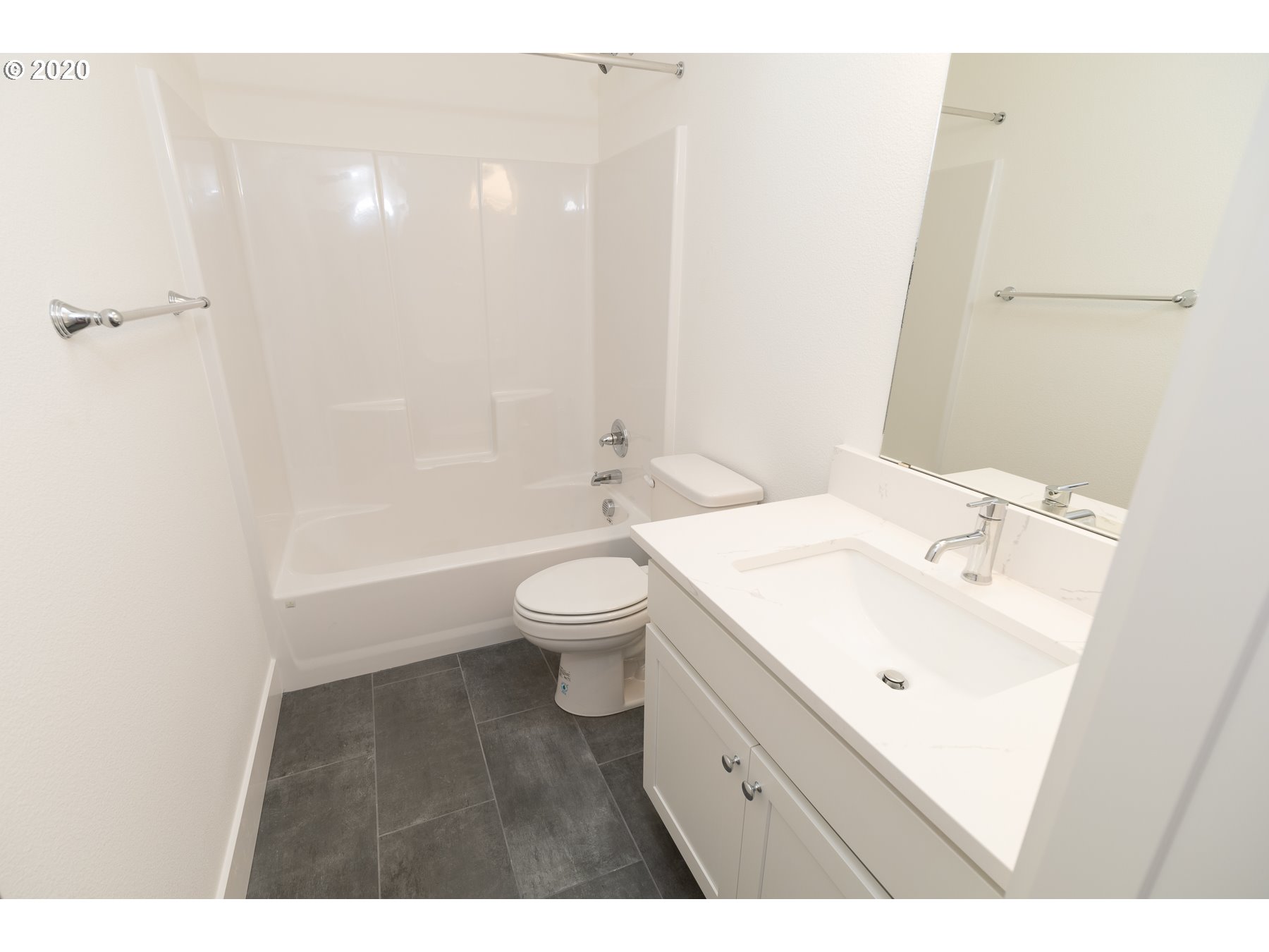 4431 Southeast Nehalem Street Portland, OR 97206 - Photo 25 of 31