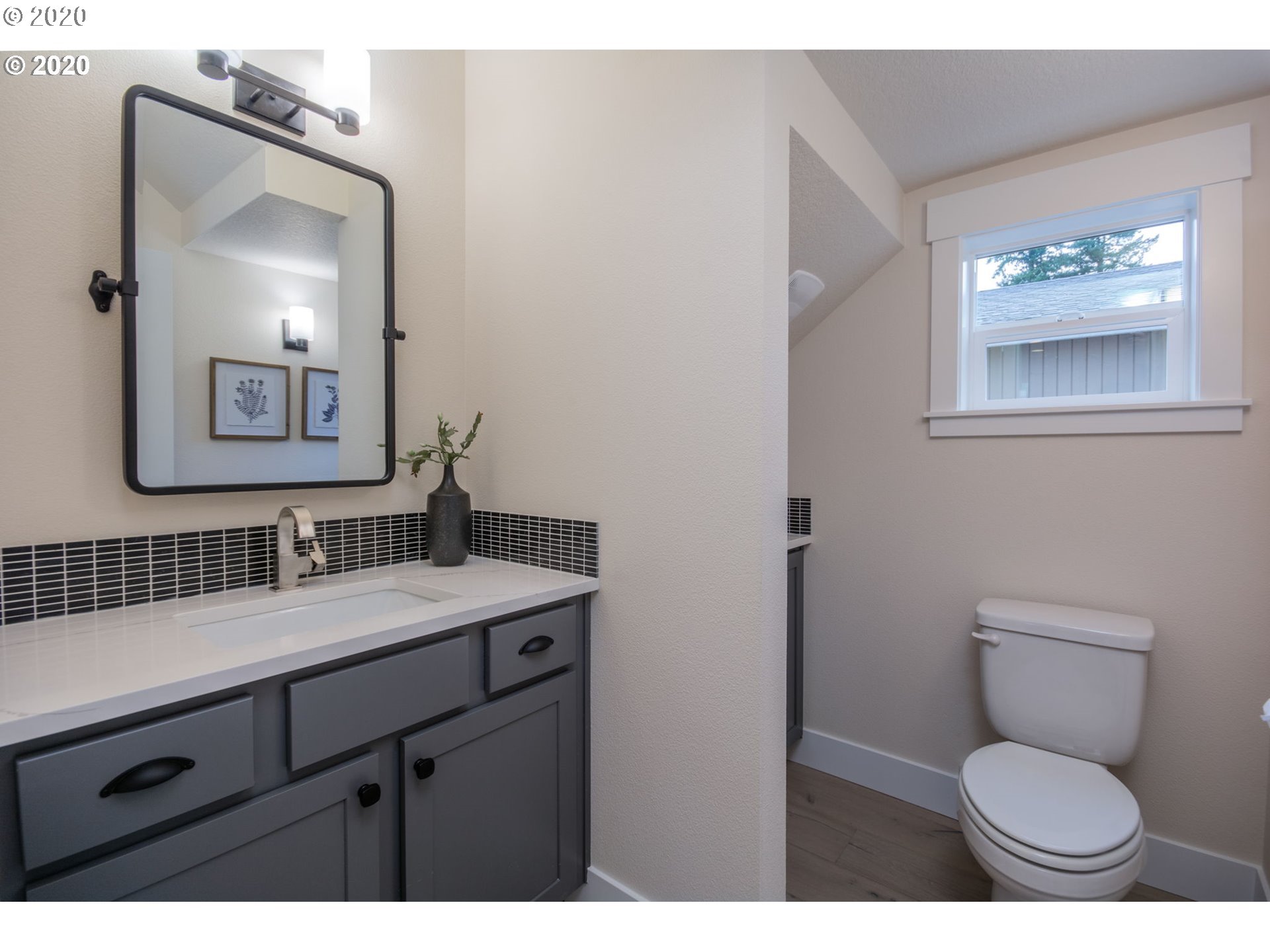 4431 Southeast Nehalem Street Portland, OR 97206 - Photo 6 of 31
