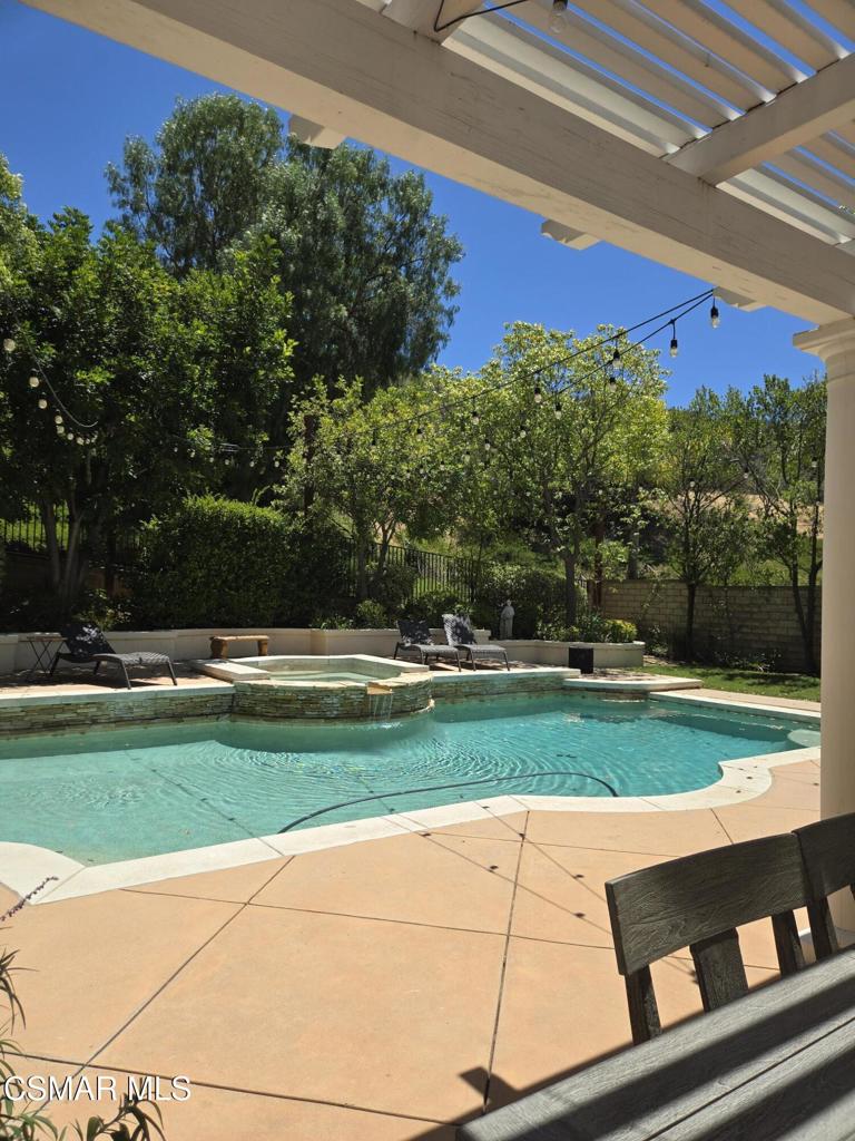 6364 Deerbrook Road Oak Park, CA 91377 - Photo 20 of 22