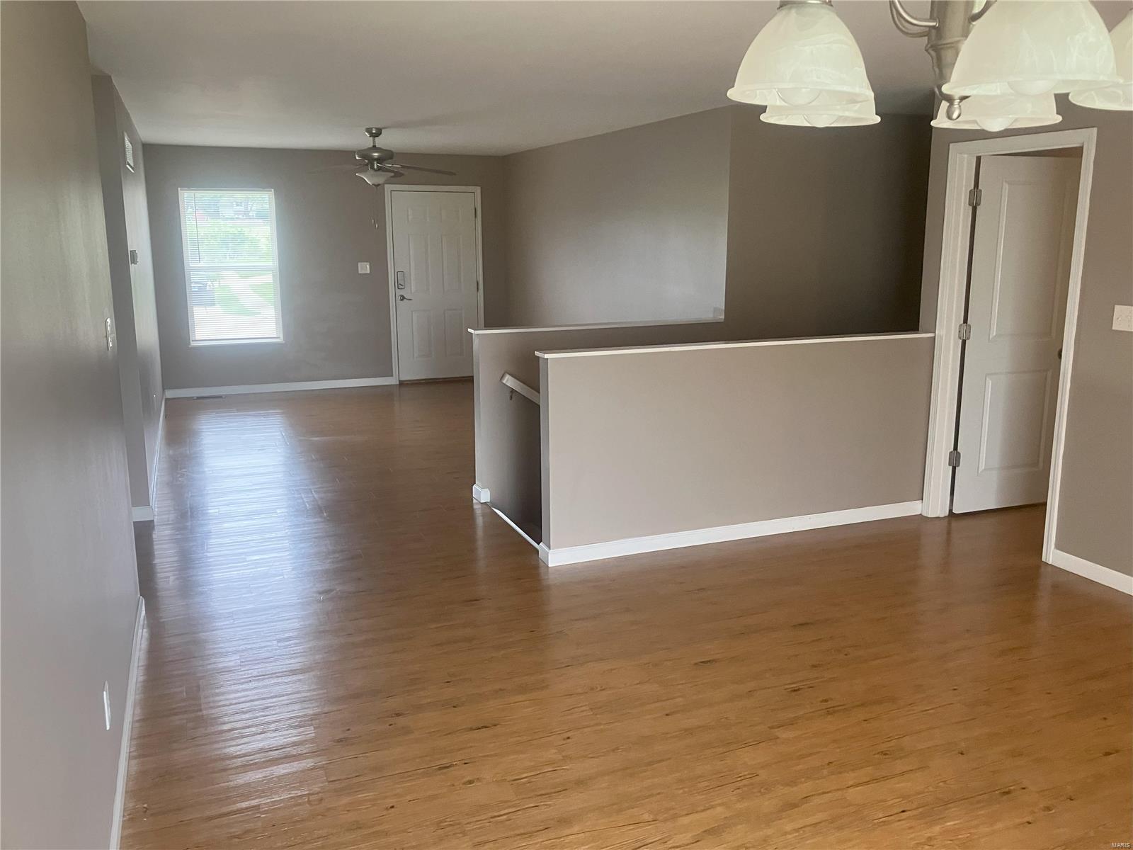 403 Station Crossing Waterloo, IL 62298 - Photo 4 of 14