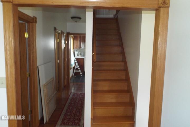 965 North Henderson Road Freeport, IL 61032 - Photo 8 of 23 Gallery Image 8