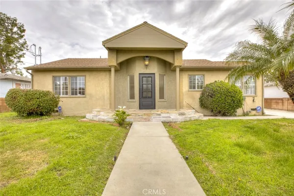 $4,600 | 6622 Varna Avenue, Van Nuys, CA 91405