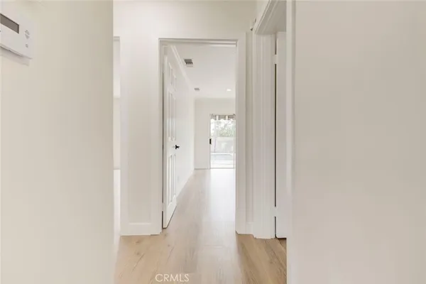 $4,600 | 6622 Varna Avenue, Van Nuys, CA 91405