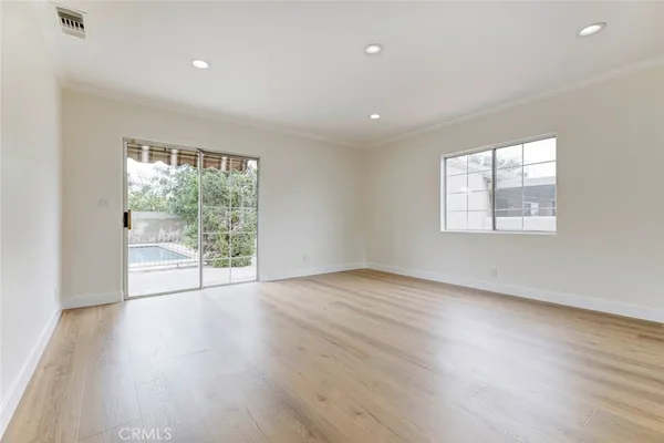$4,600 | 6622 Varna Avenue, Van Nuys, CA 91405