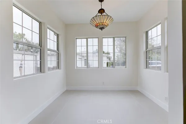 $4,600 | 6622 Varna Avenue, Van Nuys, CA 91405