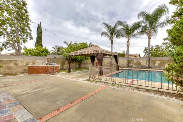 $4,600 | 6622 Varna Avenue, Van Nuys, CA 91405