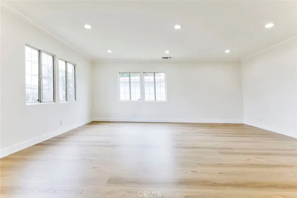 $4,600 | 6622 Varna Avenue, Van Nuys, CA 91405
