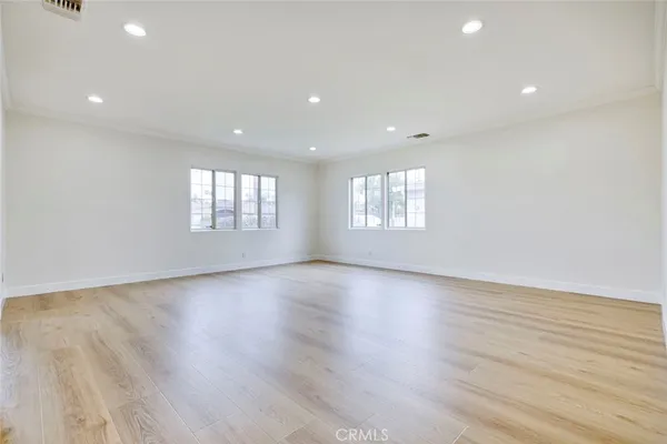 $4,600 | 6622 Varna Avenue, Van Nuys, CA 91405