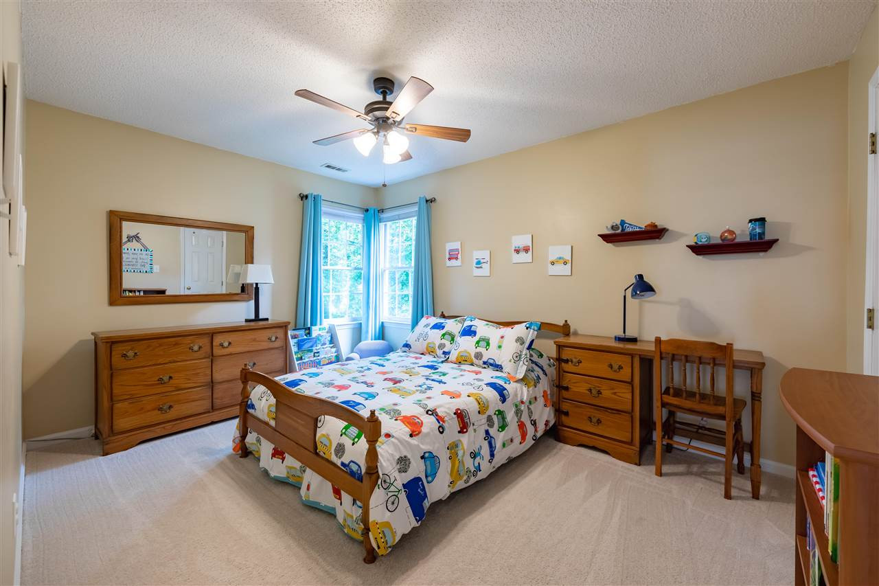 5304 Denmead Way Raleigh, NC 27613 - Photo 14 of 19 Photo 14