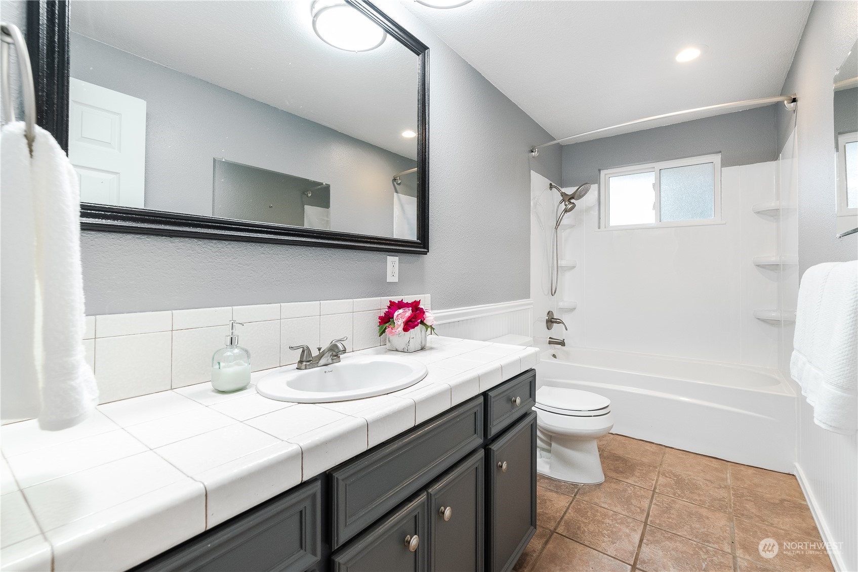 17431 Southeast Covington Sawyer Road Covington, WA 98042 - Photo 10 of 15 Gallery Image 10