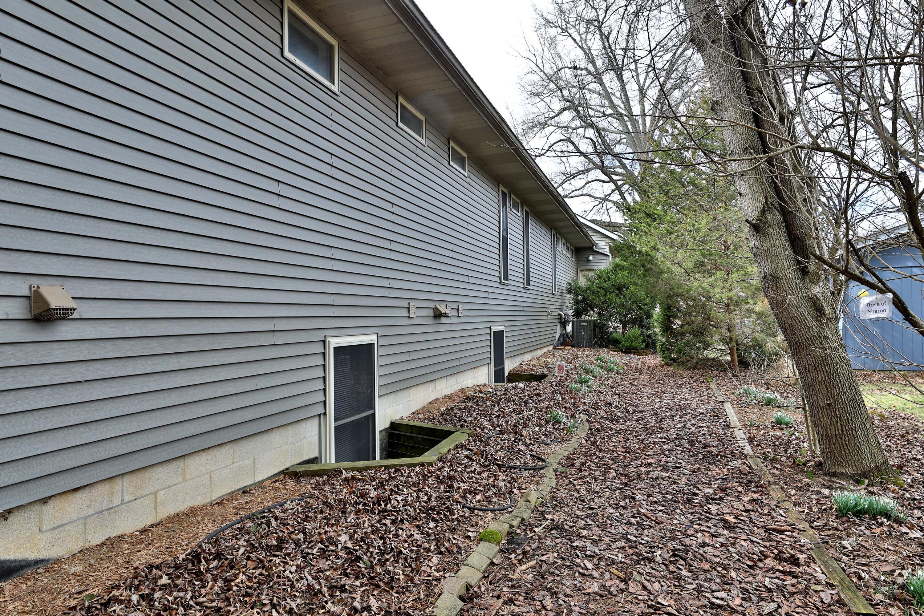 5892 Linworth Road Columbus, OH 43085 - Photo 63 of 68 5892-Linworth-63