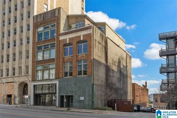 $300,000 | 2025 1st Avenue North, Unit 200, Birmingham, AL 35203