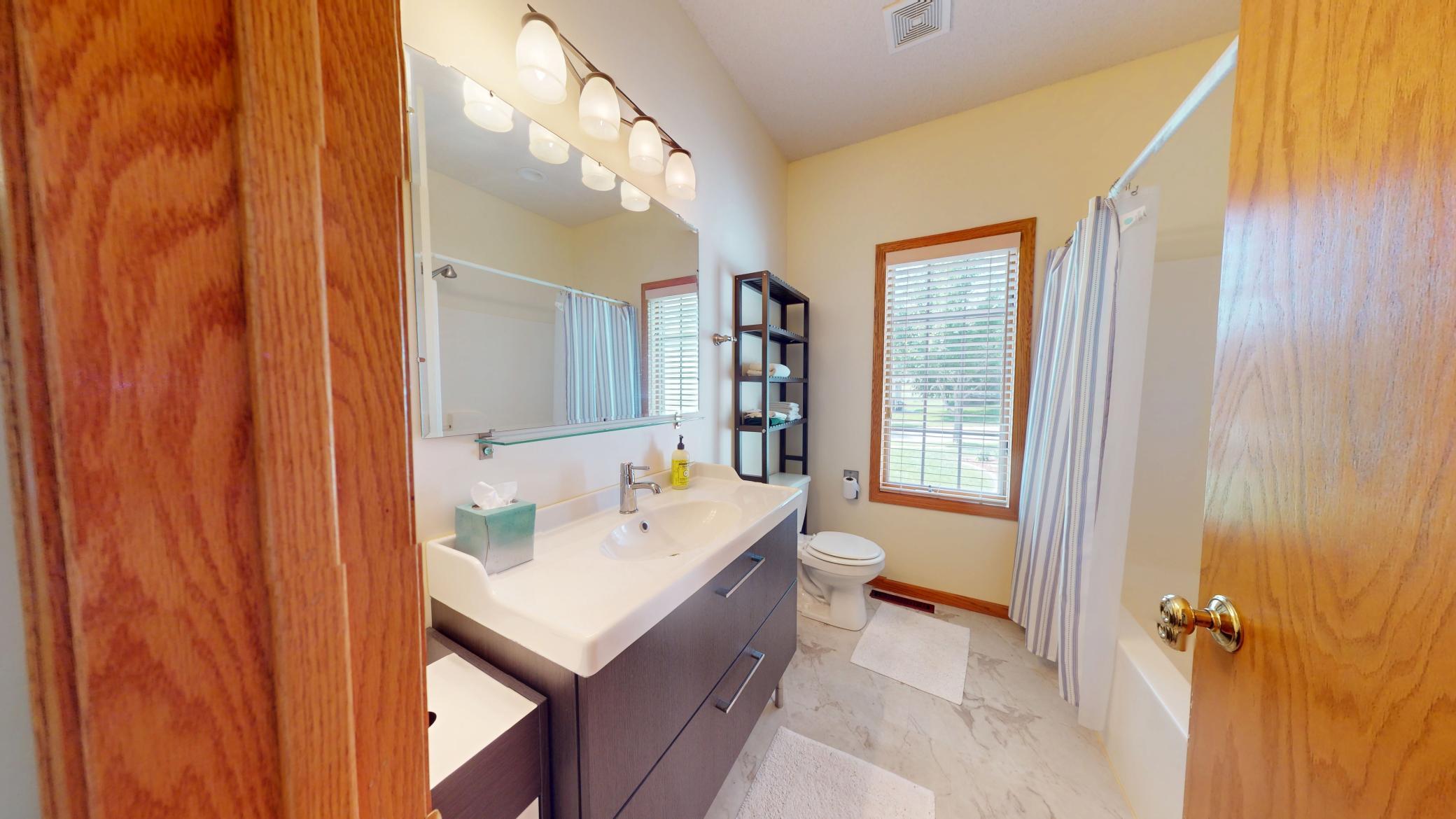 2524 Parkhill Lane Southwest Rochester, MN 55902 - Photo 14 of 40 Gallery Image 14