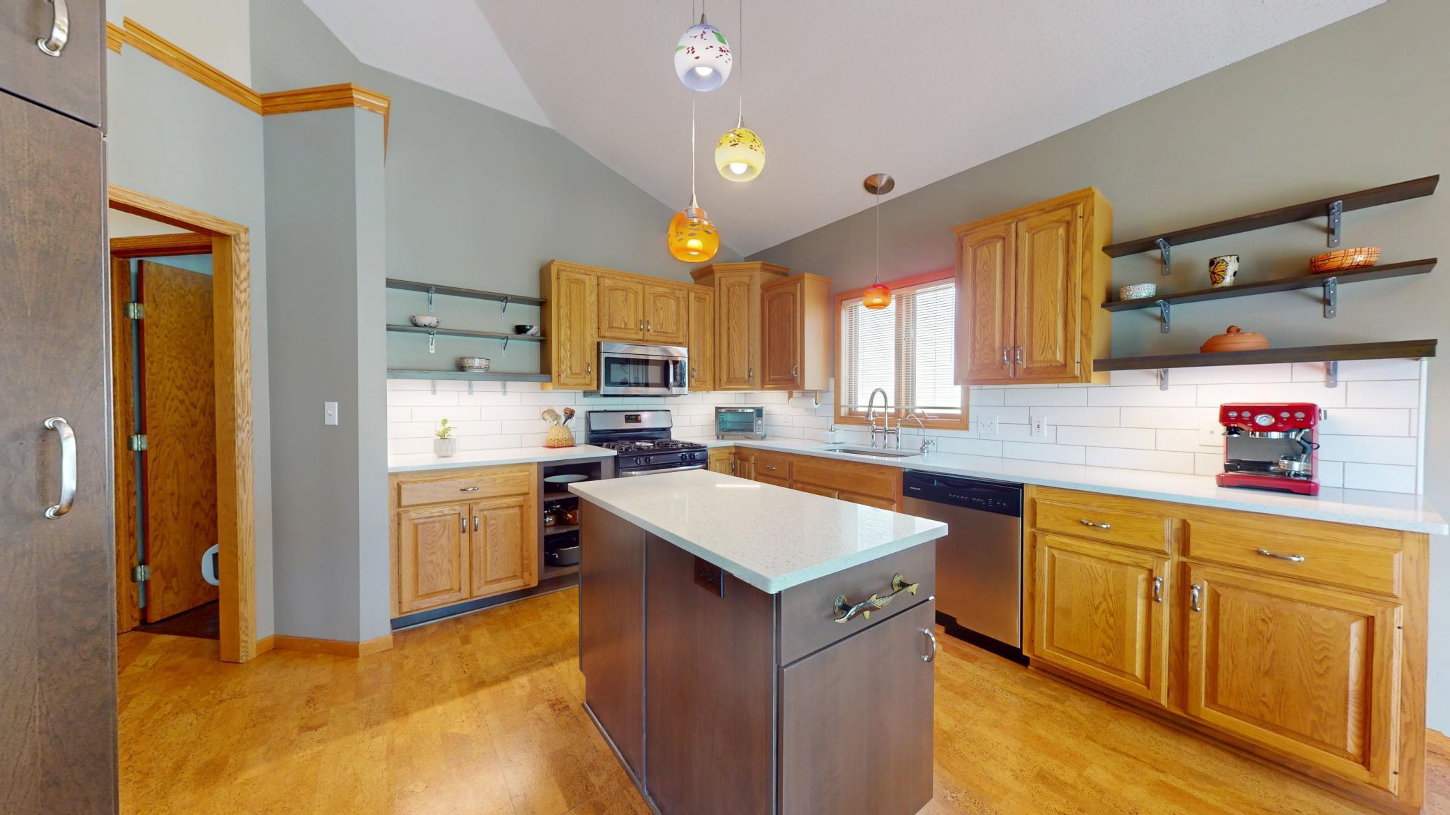 2524 Parkhill Lane Southwest Rochester, MN 55902 - Photo 9 of 40 Gallery Image 9