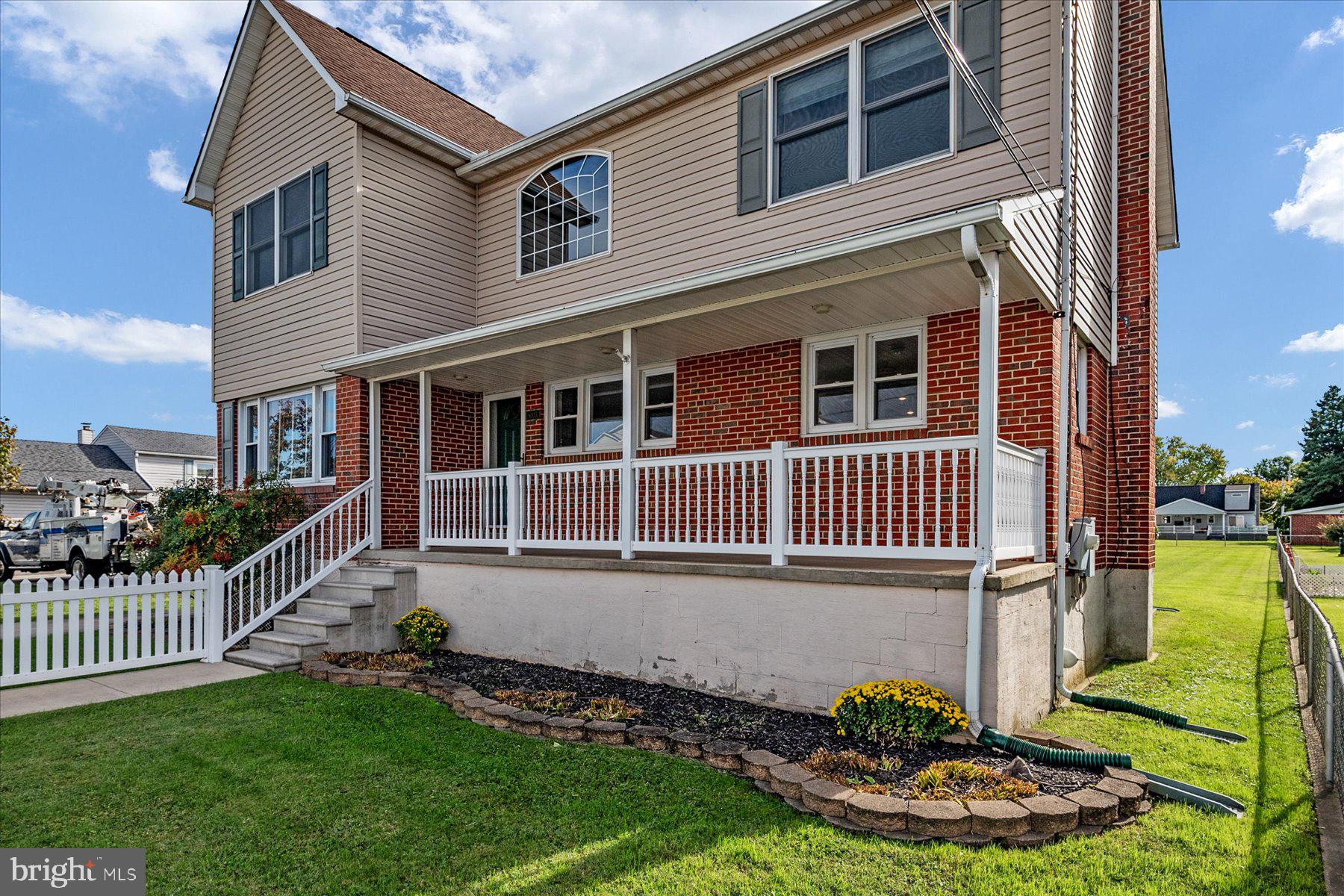 6925 River Drive Road Sparrows Point, MD 21219 - Photo 3 of 44