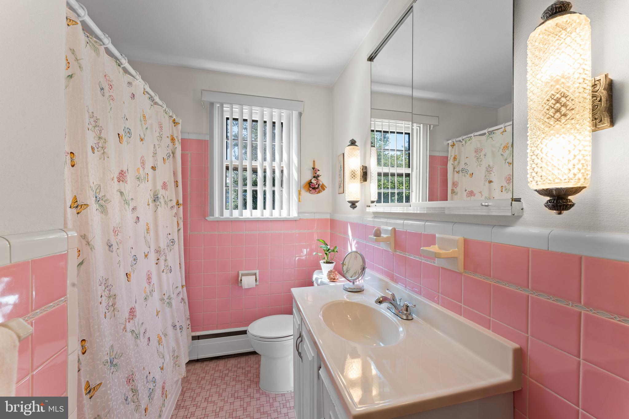 1265 Durham Road Langhorne, PA 19047 - Photo 21 of 34 Hall Bath