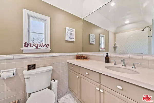 $17,500 | 401 North McCadden Place, Los Angeles, CA 90004