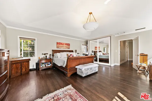 $17,500 | 401 North McCadden Place, Los Angeles, CA 90004