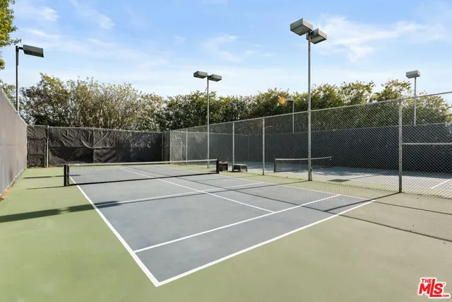 $775,000 | 8160 Manitoba Street, Unit 208, Playa del Rey, CA 90293