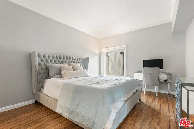 $775,000 | 8160 Manitoba Street, Unit 208, Playa del Rey, CA 90293