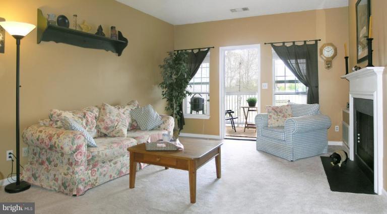 1724 Lake Shore Crest Drive, Unit 24 Reston, VA 20190 - Photo 7 of 21 Living Room #2