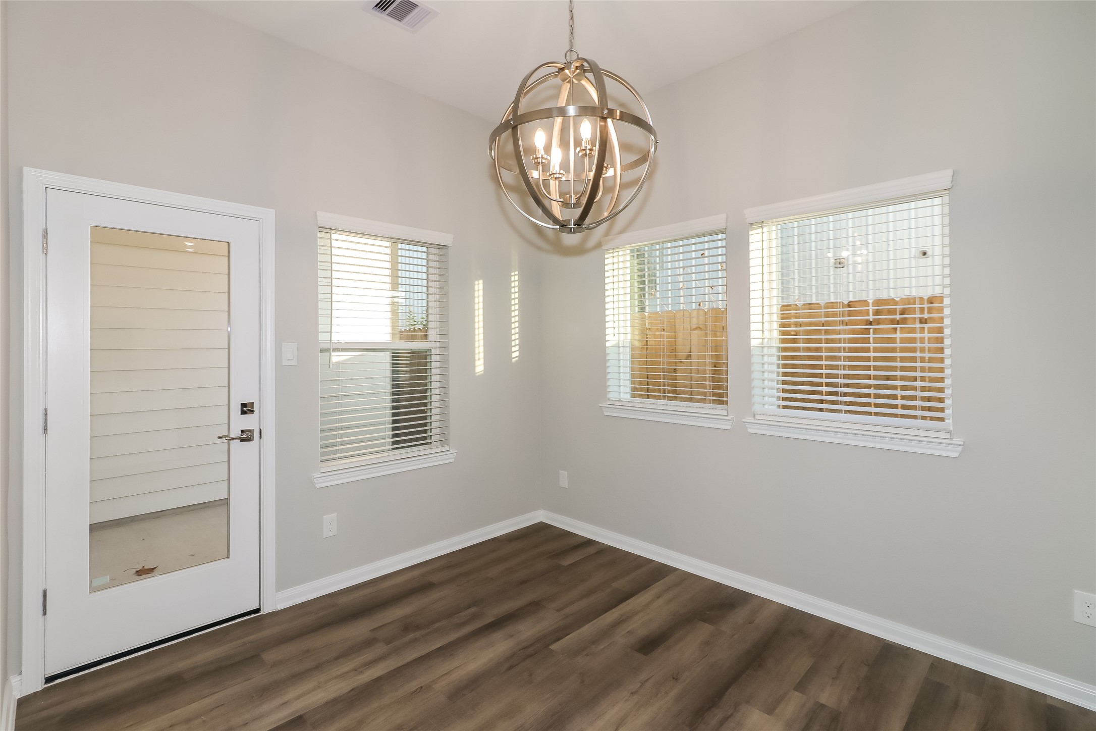 9910 Clark Road, Unit B Houston, TX 77076 - Photo 5 of 15