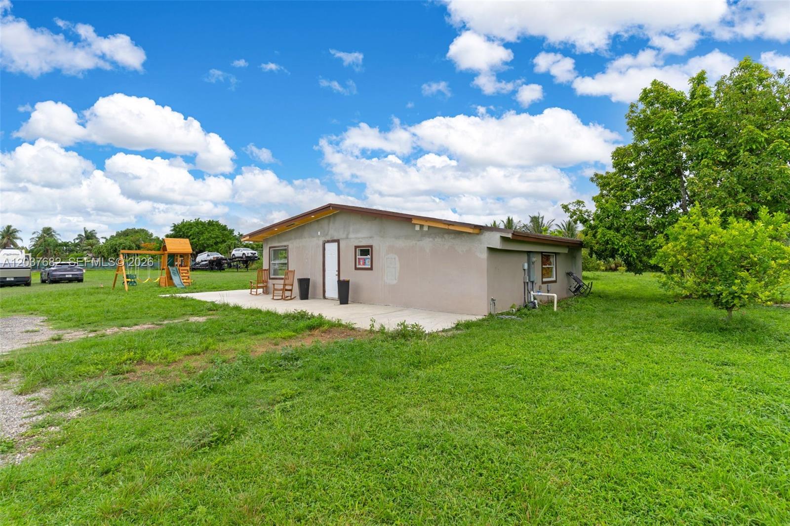 20304 Southwest 186th Street Miami, FL 33187 - Photo 21 of 32