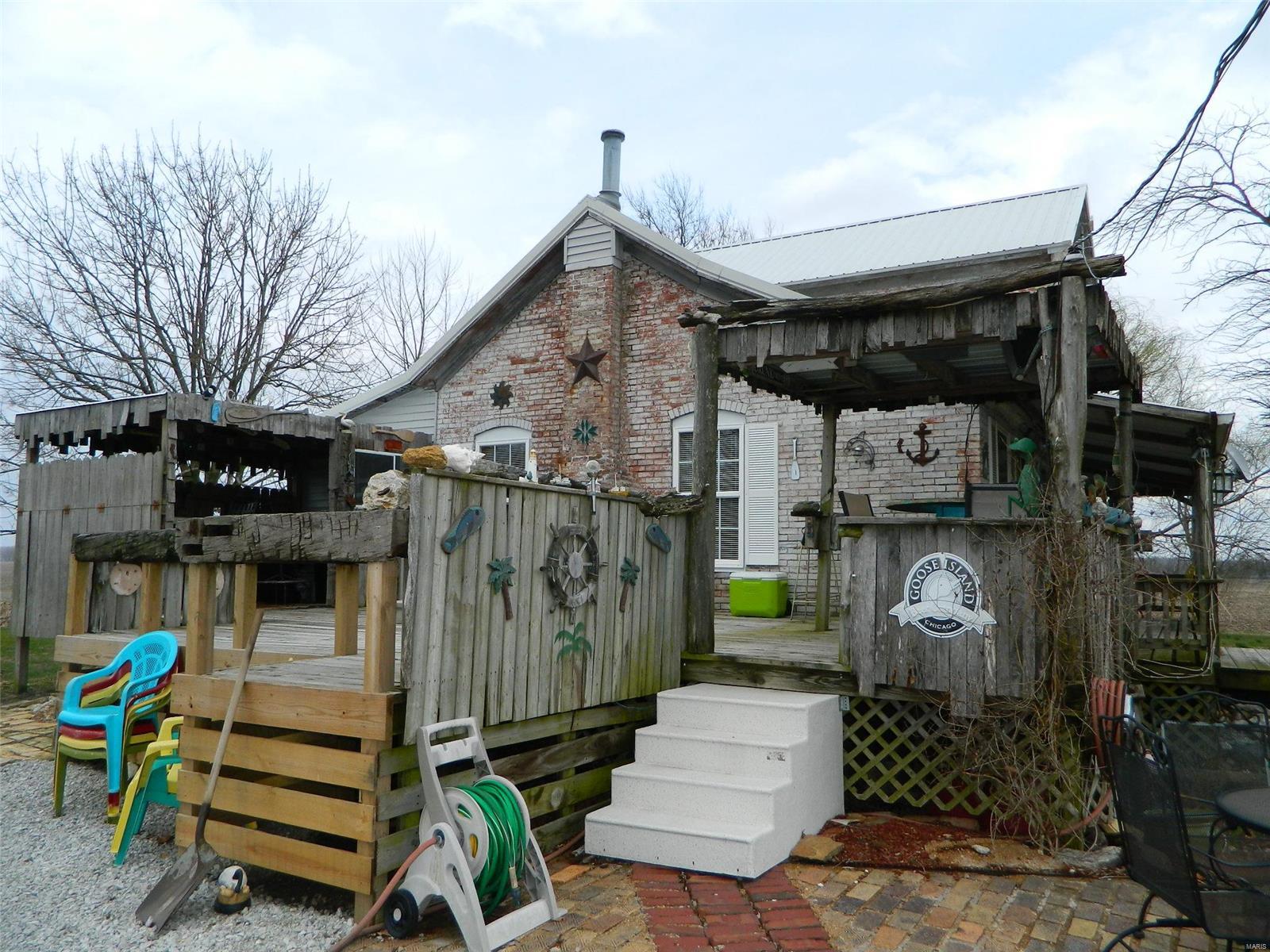 15243 N Road Butler, IL 62015 - Photo 11 of 52 Gallery Image 11